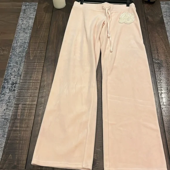 Juicy Couture Heritage Velour Sweats - Picture 9 of 16